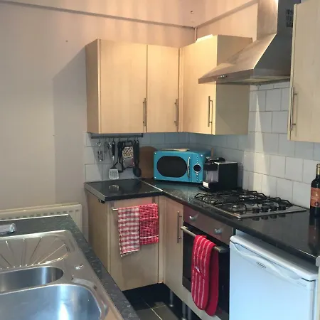 Hampden St בית נופש *