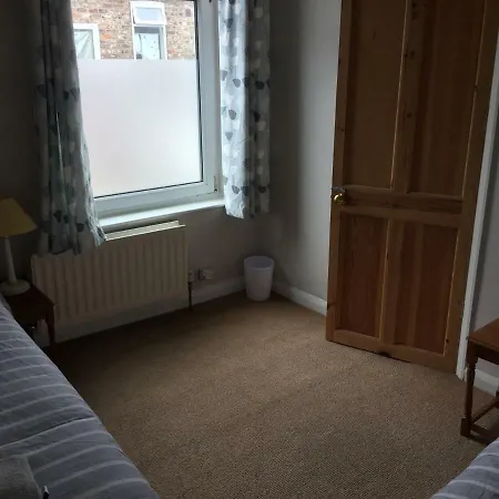 Hampden St Holiday home *